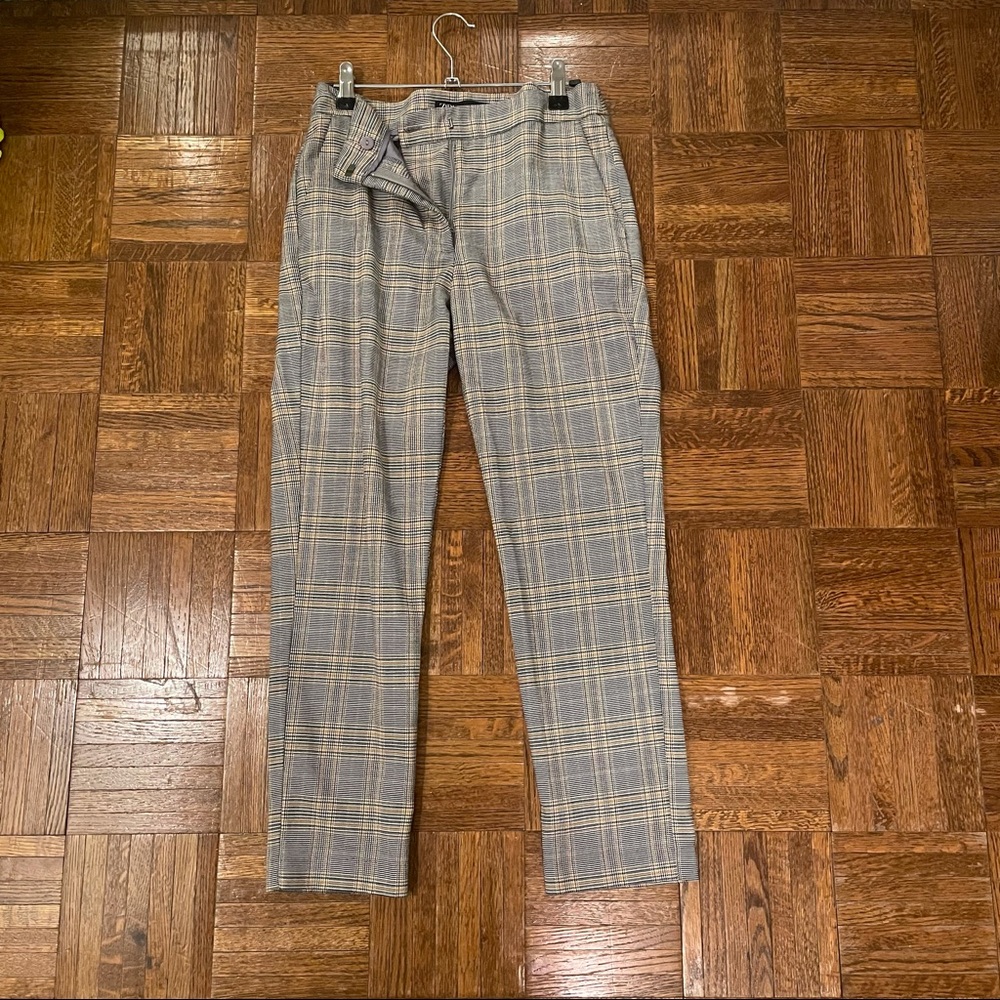 Cropped plaid pants